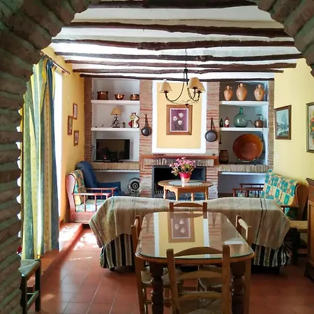 بيت للعطل 6 Bedroom Gorgeous In Campos Nubes-priego Campo-Nubes