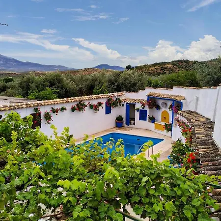 6 Bedroom Gorgeous In Campos Nubes-priego Holiday home Campo-Nubes