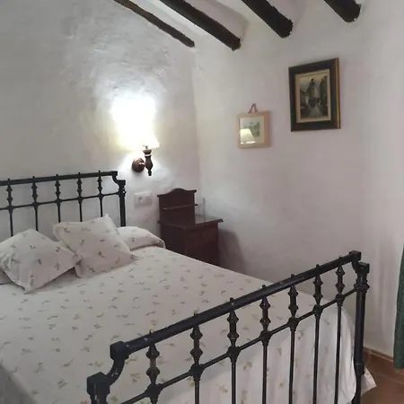 6 Bedroom Gorgeous In Campos Nubes-priego * Campo-Nubes
